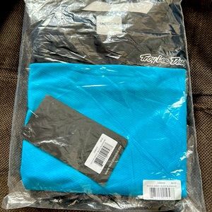 Medium troy lee design ruckus jersey